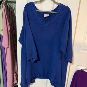 Holy Clothing Blue 4x Top